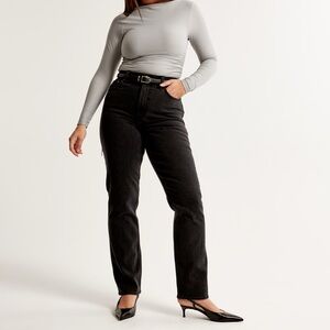 Abercrombie Curve Love Ultra High Rise 90s Straight Jean